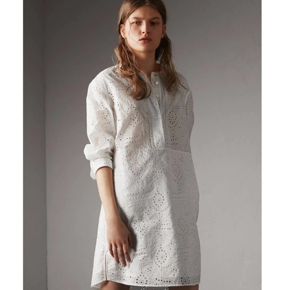 BURBERRY London Daniela Eyelet White Collarless Women’s Shirtdress Size US 6 New